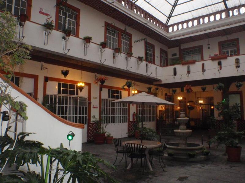 Capital O Del Paseo Hotel Puebla Exterior photo